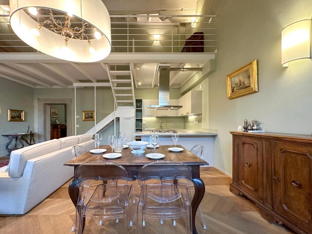 Penthouse In Palace Strozzi Apartamento Florença