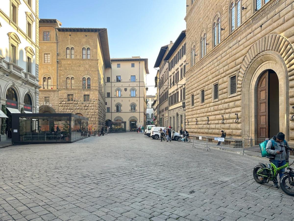 Penthouse In Palace Strozzi Apartamento *